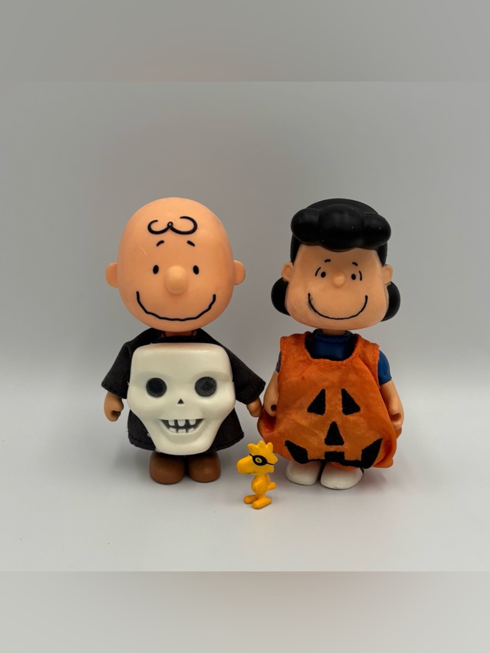 RARE Y2K Vintage Charlie Brown Halloween Costume Toy Lot w/ Lucy & Woodstock